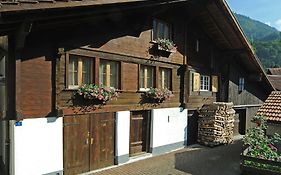 Stöckli Hostel bei Alpenblick